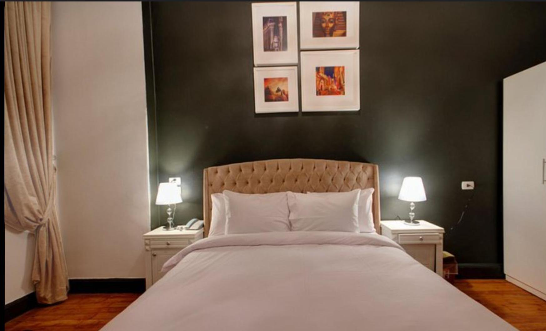 Empress Madani Palace Hotel Surrey Eksteriør billede