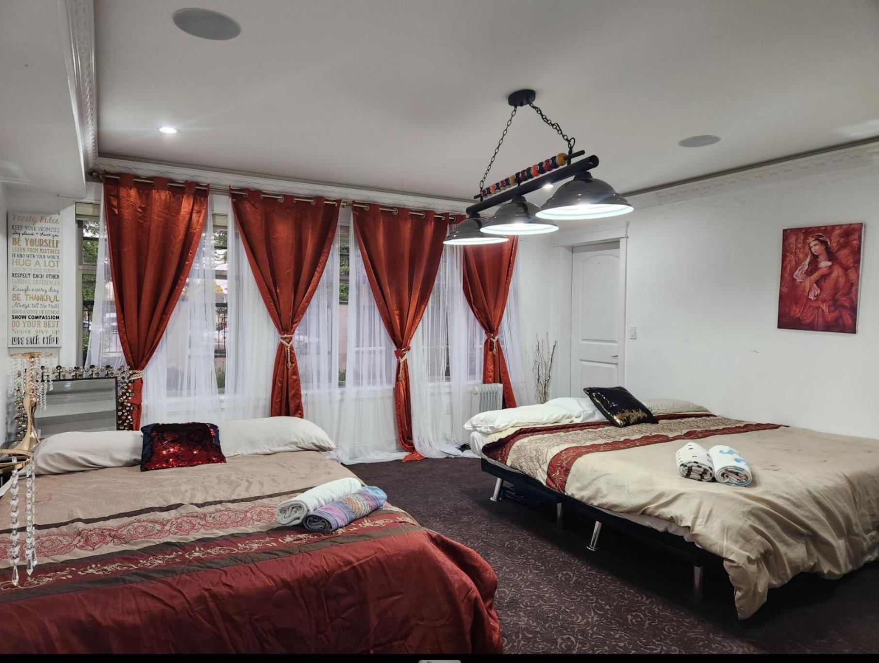Empress Madani Palace Hotel Surrey Eksteriør billede